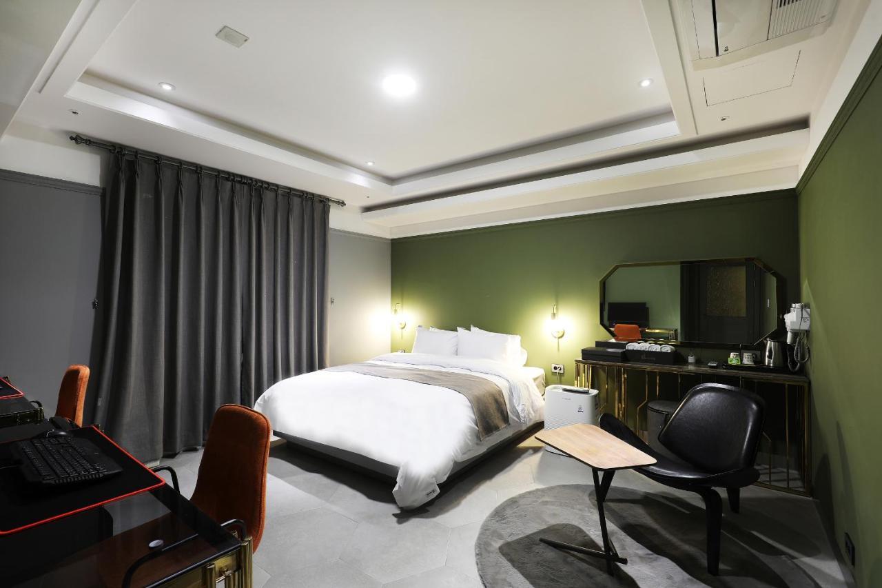 El Tower Hotel Kunsan Luaran gambar