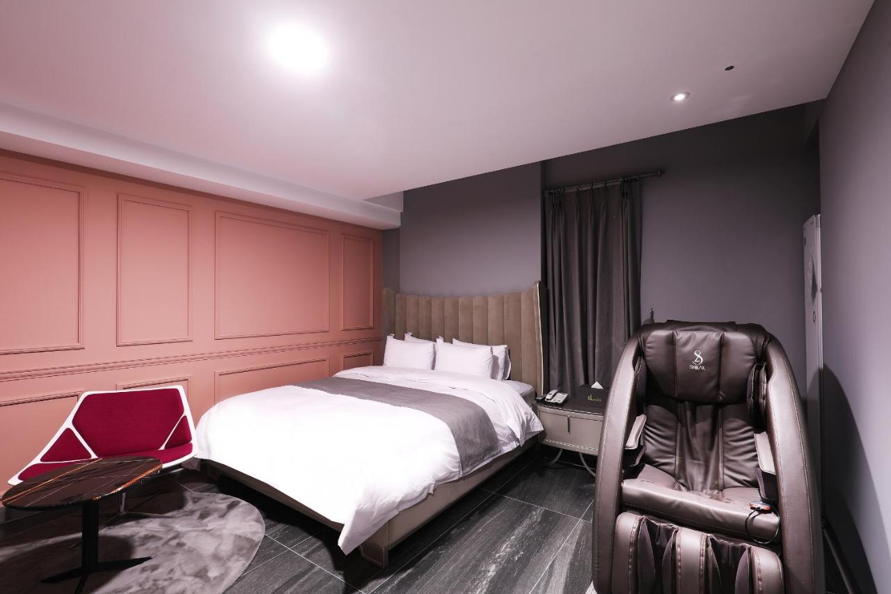 El Tower Hotel Kunsan Luaran gambar