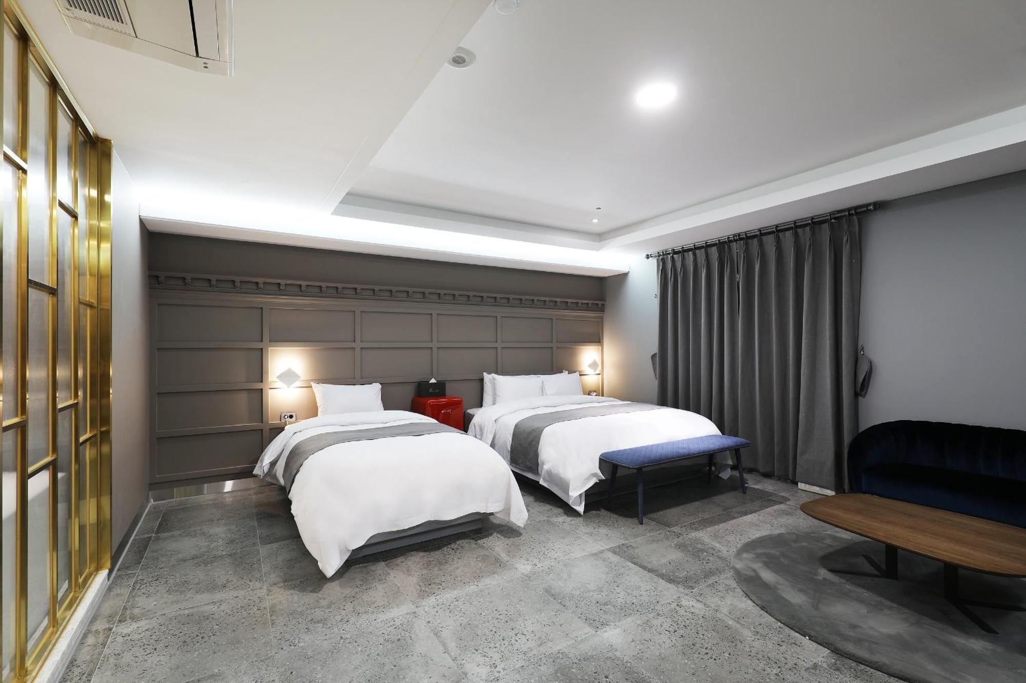 El Tower Hotel Kunsan Luaran gambar