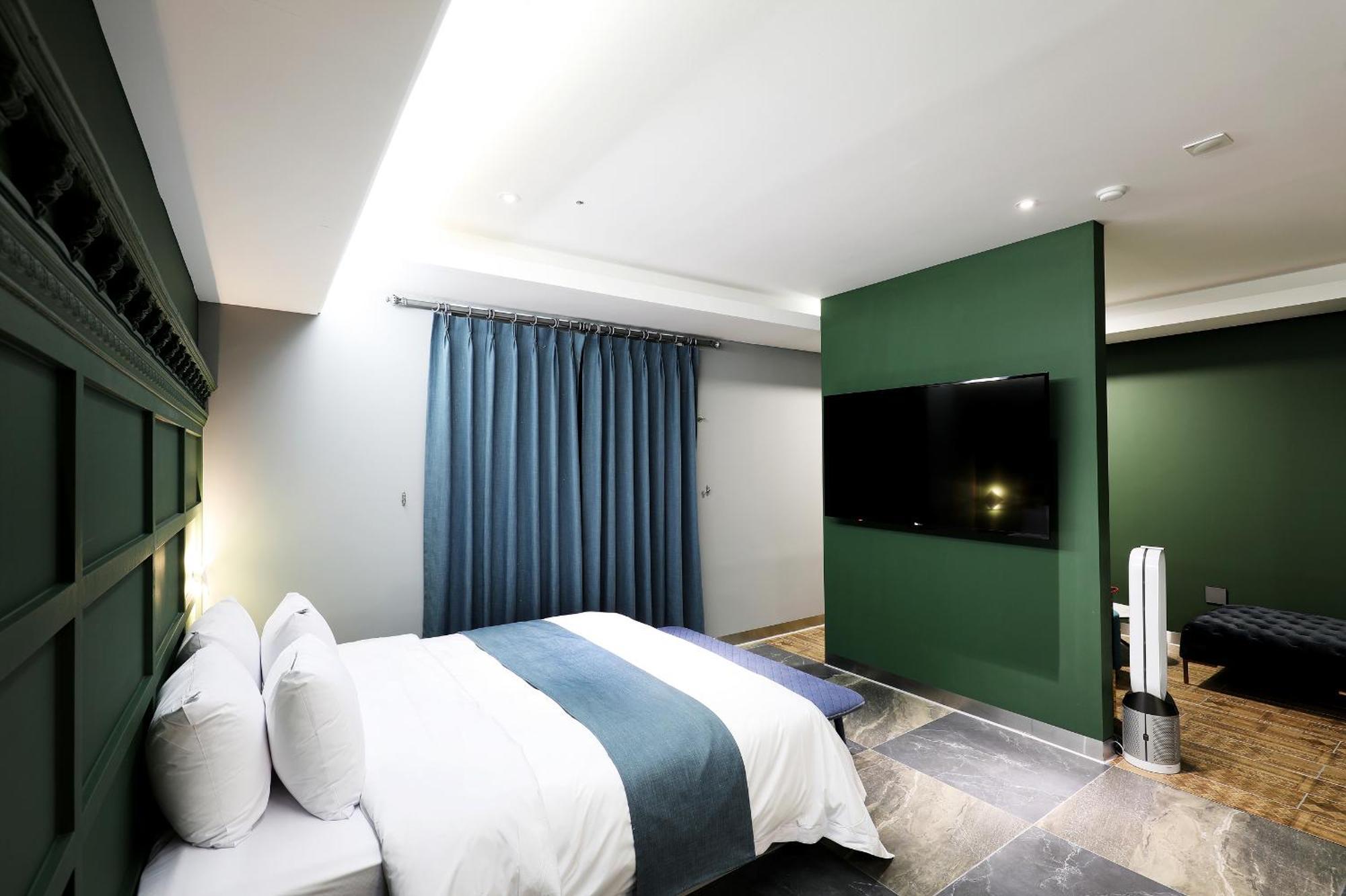 El Tower Hotel Kunsan Luaran gambar