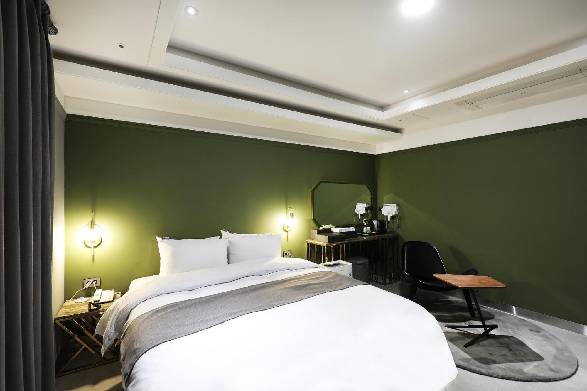 El Tower Hotel Kunsan Luaran gambar